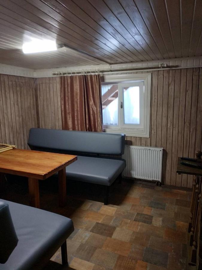 Hotel Restaurant Complex Boyarskiy Dvor Boyarka Esterno foto