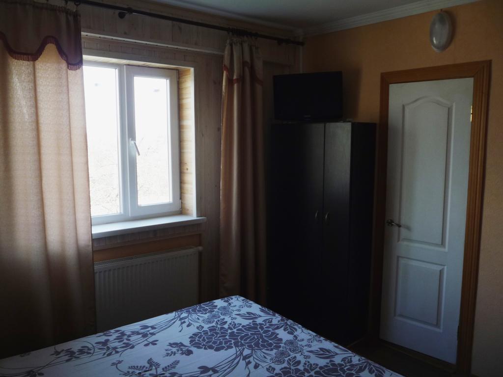 Hotel Restaurant Complex Boyarskiy Dvor Boyarka Esterno foto