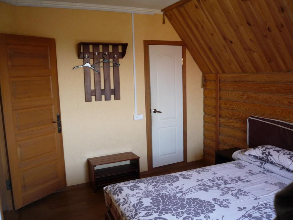 Hotel Restaurant Complex Boyarskiy Dvor Boyarka Esterno foto