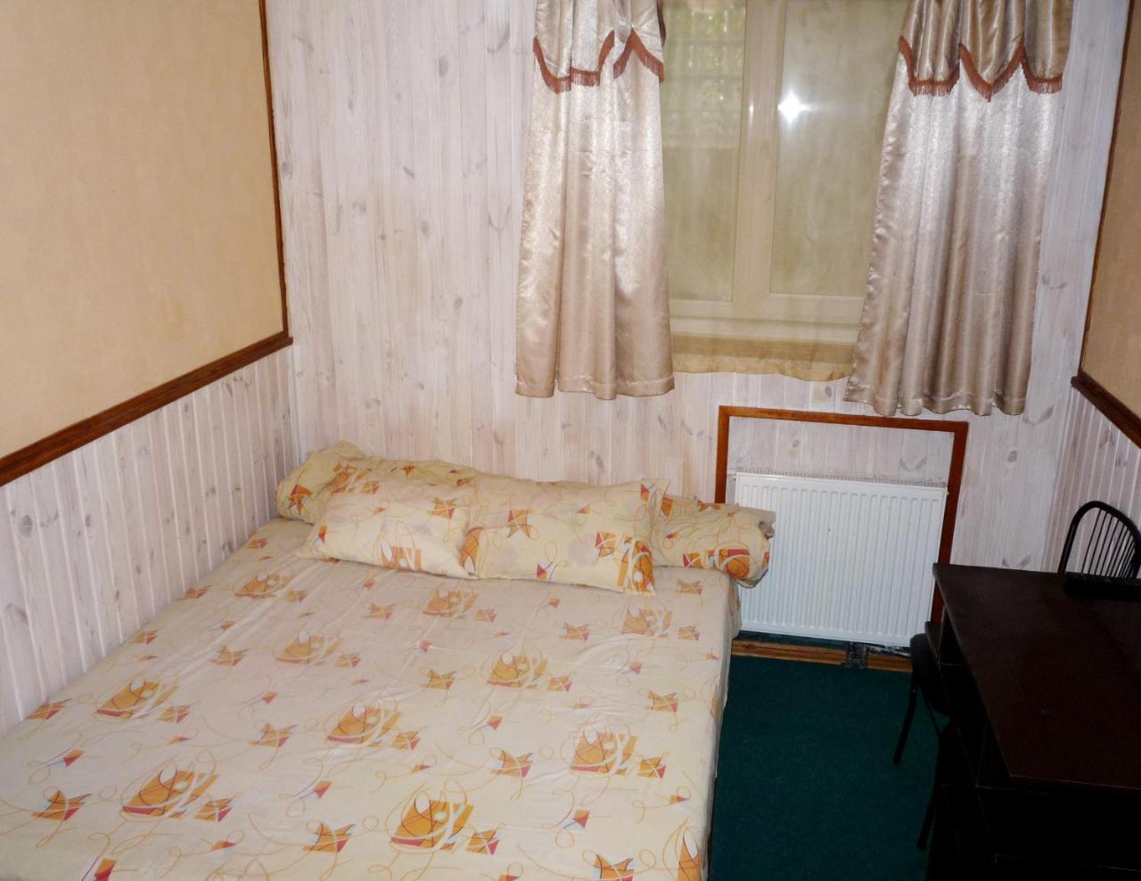 Hotel Restaurant Complex Boyarskiy Dvor Boyarka Esterno foto