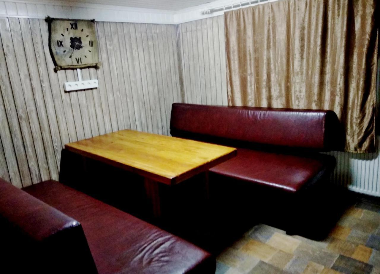 Hotel Restaurant Complex Boyarskiy Dvor Boyarka Esterno foto
