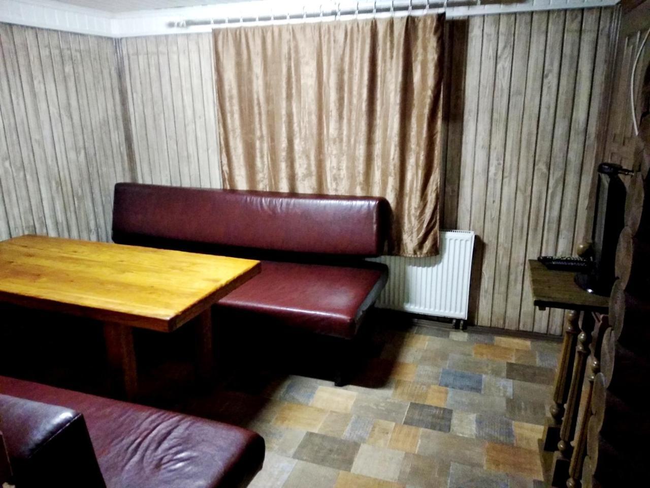 Hotel Restaurant Complex Boyarskiy Dvor Boyarka Esterno foto