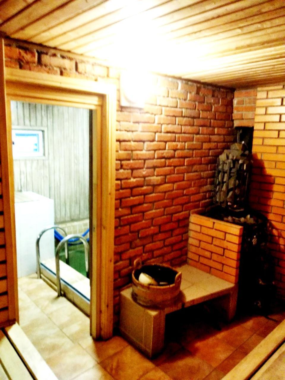 Hotel Restaurant Complex Boyarskiy Dvor Boyarka Esterno foto