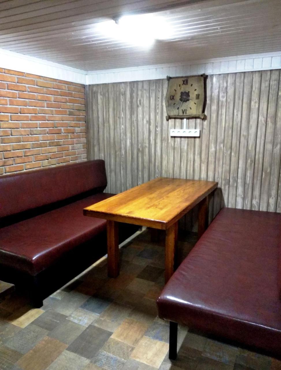 Hotel Restaurant Complex Boyarskiy Dvor Boyarka Esterno foto